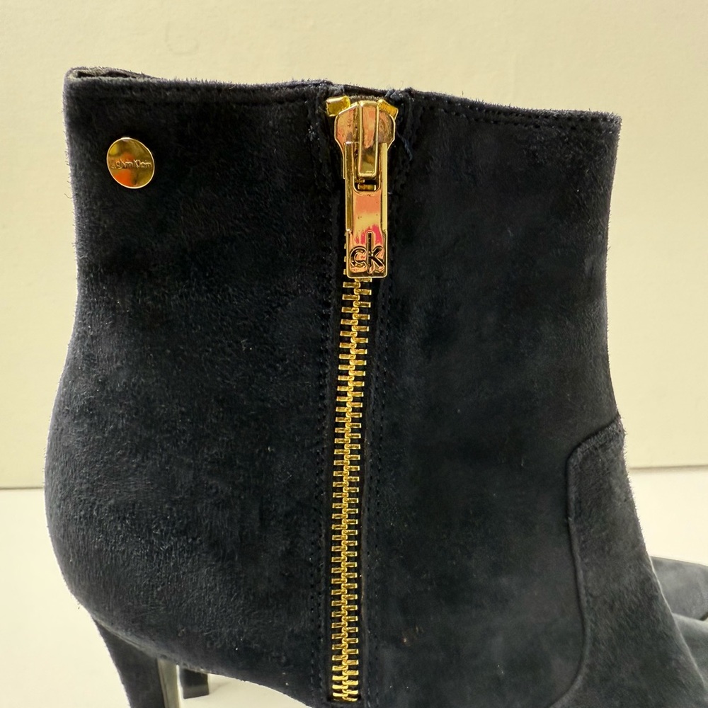 Calvin Klein BIONDA Black Suede Ankle Boots Size 6.5 Double Zipper - Picture 6 of 6